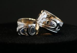 Rings Rings by Ivan Thomas
