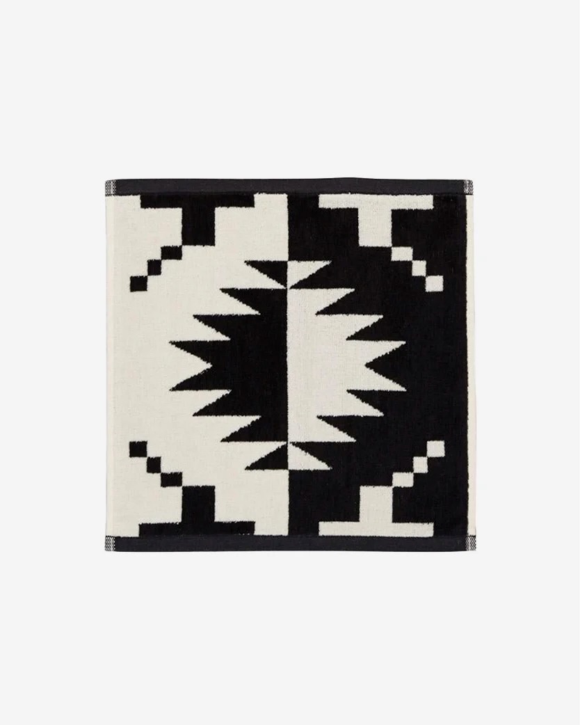 Spider Rock (Black) Towel Set - Pendleton - Image 2
